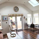 Вилла Cosy & Peaceful *
